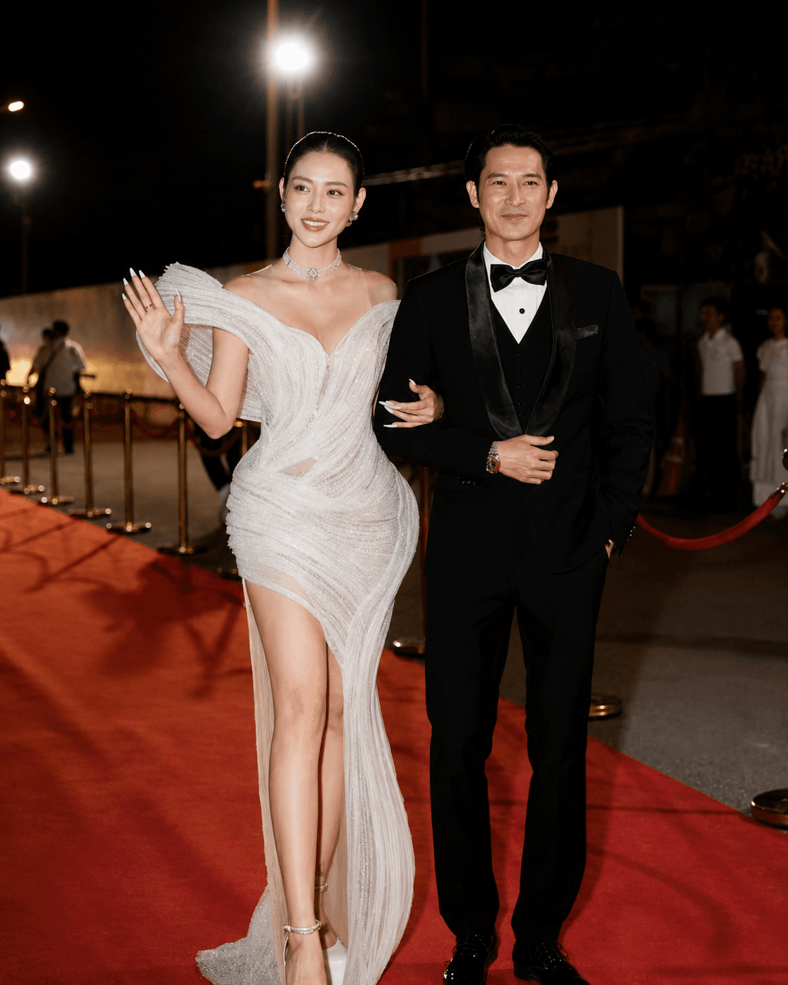 HACCHIC gown